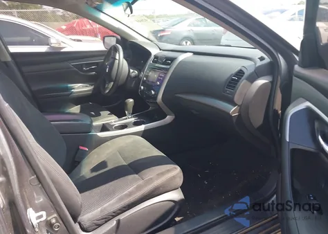 2015 Nissan Altima 2.5 Sv z USA, uszkodzony, nr VIN 1N4AL3AP3FC296637